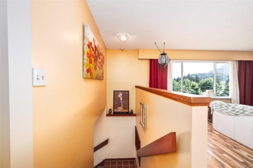 540 Macmillan Dr, Sayward, BC 