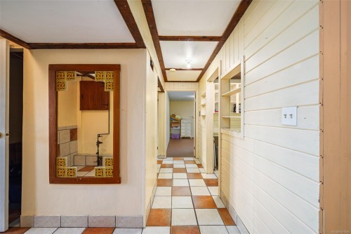 540 Macmillan Dr, Sayward, BC 