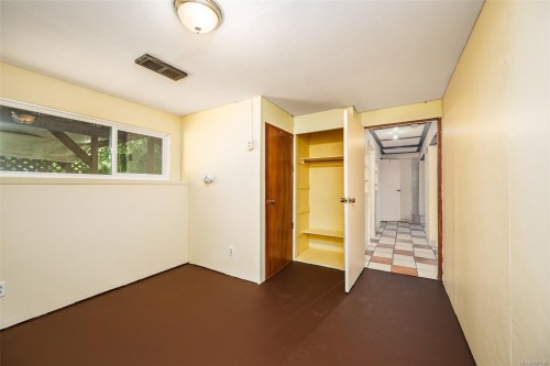 540 Macmillan Dr, Sayward, BC 