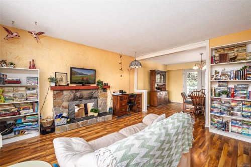 540 Macmillan Dr, Sayward, BC 