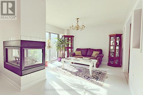 12 Indigo Street, Richmond Hill, ON - Indoor