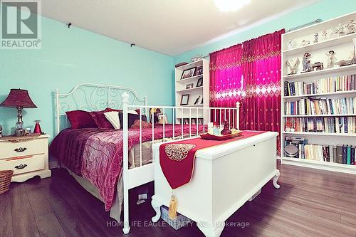 12 Indigo Street, Richmond Hill, ON - Indoor Photo Showing Bedroom