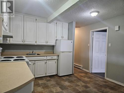 122 Harris Drive, Marystown, NL - Indoor Photo Showing Kitchen