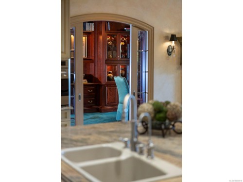 3445 Beach Dr, Oak Bay, BC 