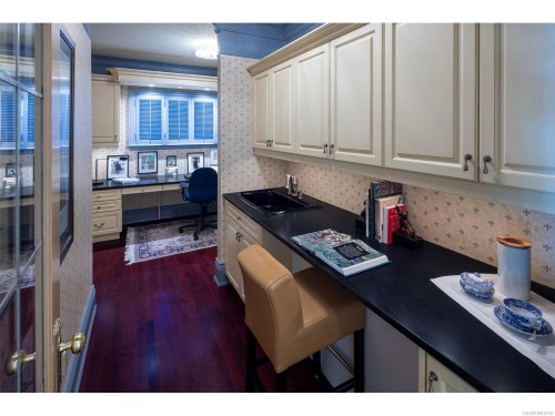 3445 Beach Dr, Oak Bay, BC 