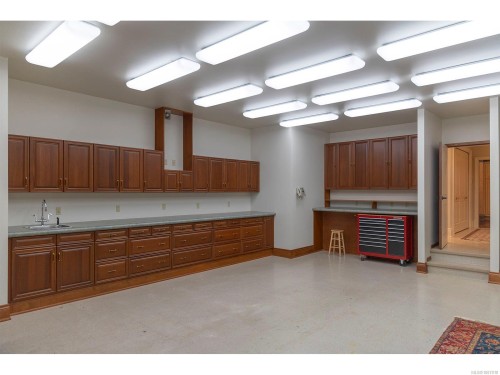 3445 Beach Dr, Oak Bay, BC 