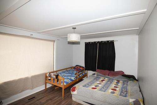 1404 Soues Street, Clinton, BC - Indoor Photo Showing Bedroom