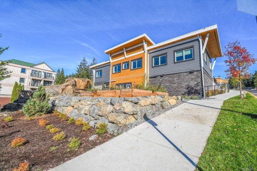 104-4830 Cedar Ridge Pl, Nanaimo, BC - Outdoor