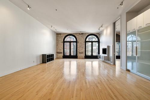 Living room - 310-455 Rue St-Pierre, Montréal (Ville-Marie), QC - Indoor Photo Showing Other Room