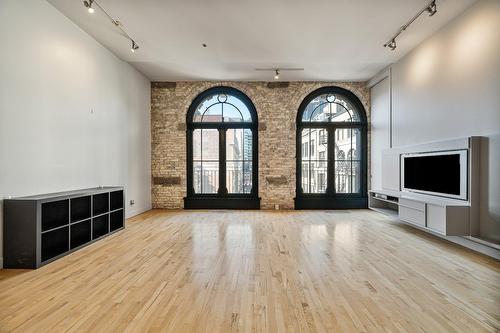 Salon - 310-455 Rue St-Pierre, Montréal (Ville-Marie), QC - Indoor Photo Showing Other Room