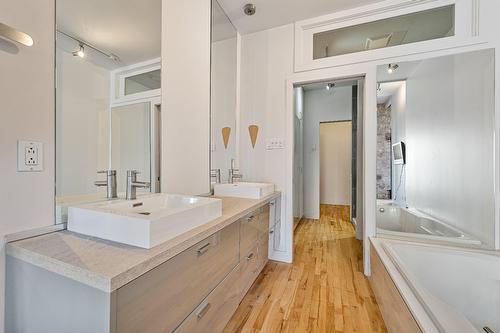Ensuite bathroom - 310-455 Rue St-Pierre, Montréal (Ville-Marie), QC - Indoor Photo Showing Bathroom