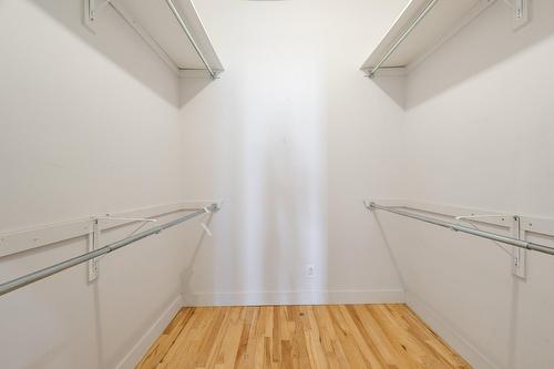 Penderie (Walk-in) - 310-455 Rue St-Pierre, Montréal (Ville-Marie), QC - Indoor With Storage