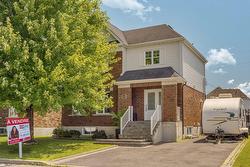 1661 Rue des Molènes  Longueuil (Saint-Hubert), QC J3Z 0B9