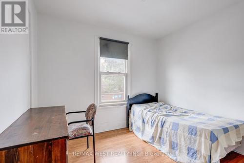 673 Wilson Street, Hamilton, ON - Indoor Photo Showing Bedroom