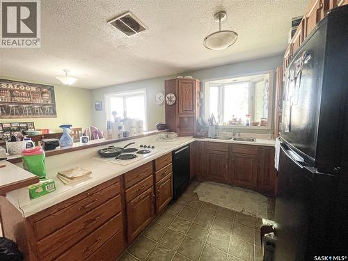 516 5Th Avenue W, Meadow Lake, SK - Indoor Photo Showing Kitchen