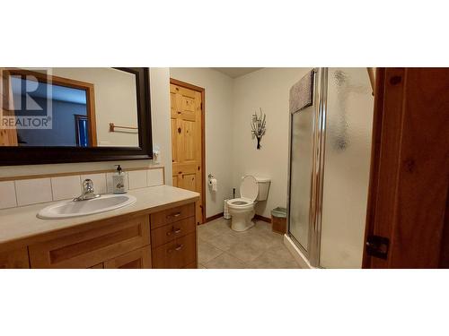 4770 Mackenzie Highway, Bella Coola, BC - Indoor Photo Showing Bathroom