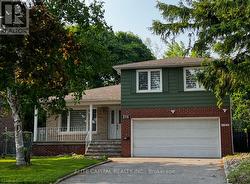 218 CHARTLAND BOULEVARD S  Toronto, ON M1S 2S5