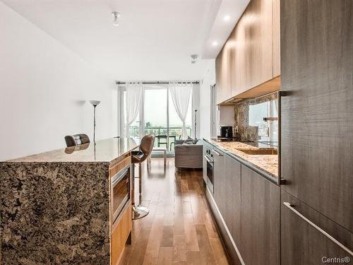 Cuisine - 1110-1450 Boul. René-Lévesque O., Montréal (Ville-Marie), QC - Indoor Photo Showing Kitchen With Upgraded Kitchen