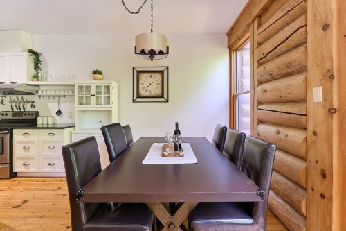 Salle à manger - 31-1 Imp. De La Genèse, Lac-Supérieur, QC - Indoor Photo Showing Dining Room