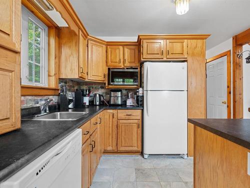 59 West Side Road, Sheet Harbour, NS 