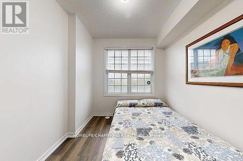304 - 35 Strangford Lane S, Toronto, ON - Indoor Photo Showing Bedroom