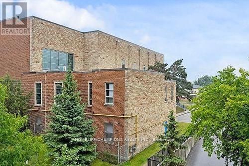 304 - 35 Strangford Lane S, Toronto, ON - Outdoor