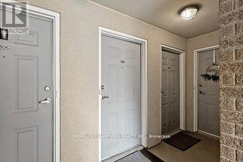 304 - 35 Strangford Lane S, Toronto, ON - Indoor Photo Showing Other Room