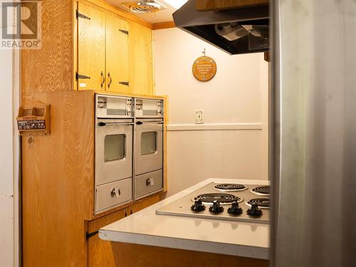 312 Latimer Street, Nelson, BC - Indoor Photo Showing Kitchen