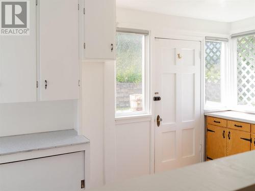 312 Latimer Street, Nelson, BC - Indoor