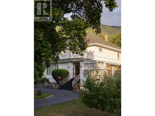 312 Latimer Street, Nelson, BC - Outdoor