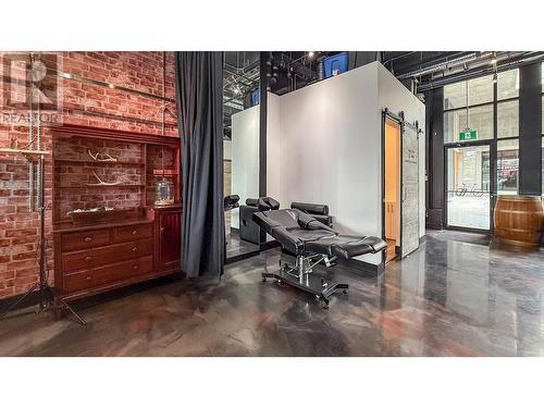 3030 Pandosy Street, Kelowna, BC 