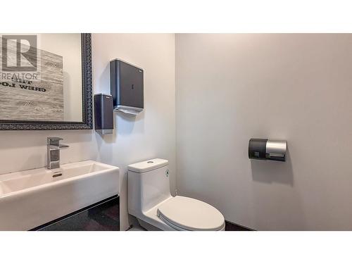 3030 Pandosy Street, Kelowna, BC 