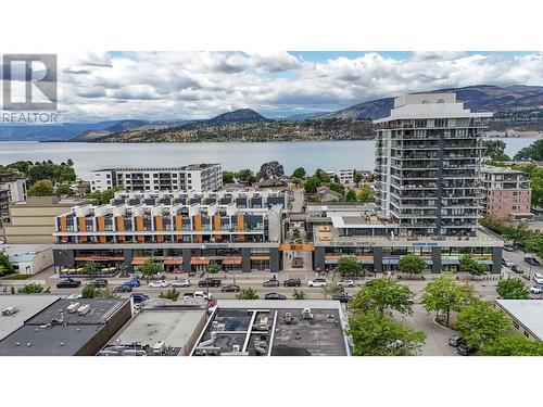 3030 Pandosy Street, Kelowna, BC 