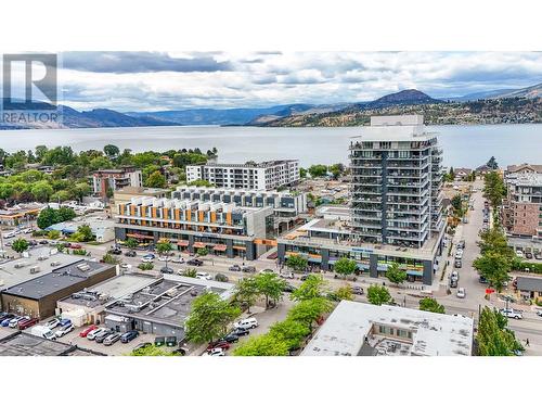 3030 Pandosy Street, Kelowna, BC 