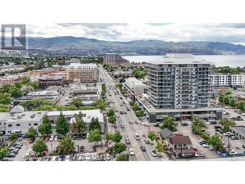 3030 Pandosy Street, Kelowna, BC 