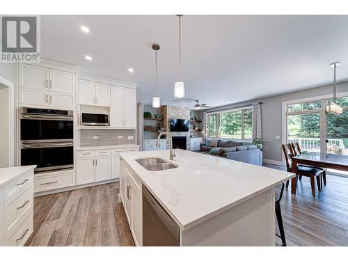 2041 Golden Eagle Drive, Sparwood, BC - Indoor Photo Showing Kitchen With Double Sink With Upgraded Kitchen