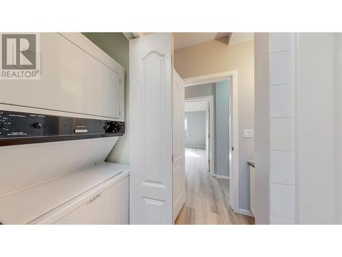 Bathroom - Laundry - 9400 115 Street Unit# 32, Osoyoos, BC - Indoor Photo Showing Laundry Room