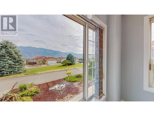 Living Room - 9400 115 Street Unit# 32, Osoyoos, BC - 