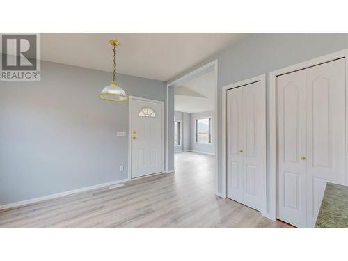 Entry, Dining Room - 9400 115 Street Unit# 32, Osoyoos, BC - Indoor