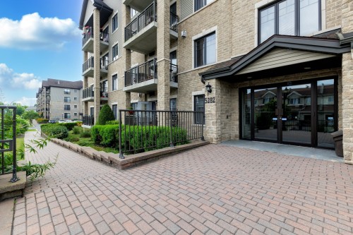 Garage - 203-5282 Rue Du Sureau, Montréal (Pierrefonds-Roxboro), QC - Outdoor