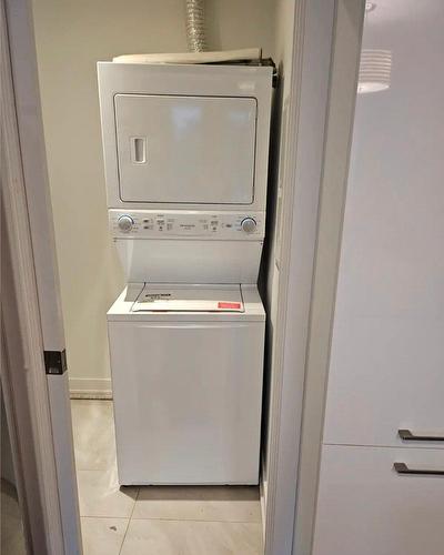 Autre - 601-40 Rue St-Sylvestre, Longueuil (Le Vieux-Longueuil), QC - Indoor Photo Showing Laundry Room