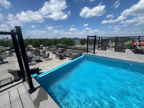 Piscine - 601-40 Rue St-Sylvestre, Longueuil (Le Vieux-Longueuil), QC - Outdoor With In Ground Pool With View