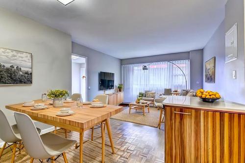 Kitchen - 604-1420 Rue Crescent, Montréal (Ville-Marie), QC - Indoor Photo Showing Dining Room