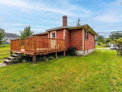 18 Shaw Avenue, Yarmouth, NS 