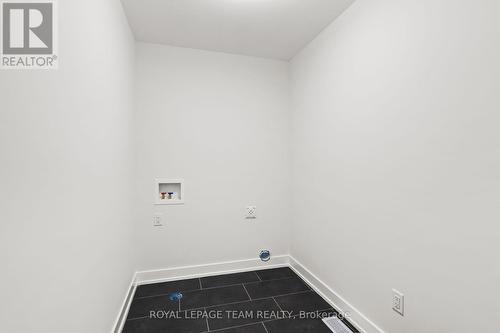 1017 Moore Street, Brockville, ON - Indoor Photo Showing Other Room