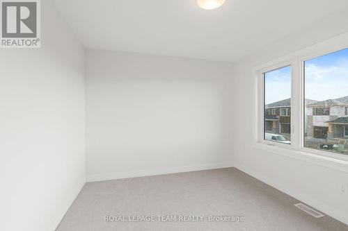 1017 Moore Street, Brockville, ON - Indoor Photo Showing Other Room