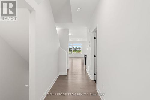 1017 Moore Street, Brockville, ON - Indoor Photo Showing Other Room