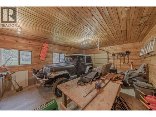 5172 Kallum Drive, 108 Mile Ranch, BC - Indoor
