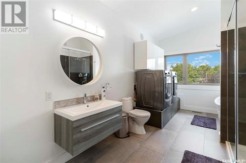 314 Fifth Avenue E, Watrous, SK - Indoor Photo Showing Bathroom