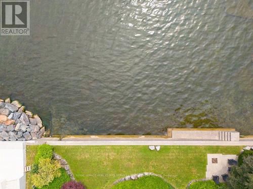 6 Ennisclare Drive W, Oakville, ON - Outdoor